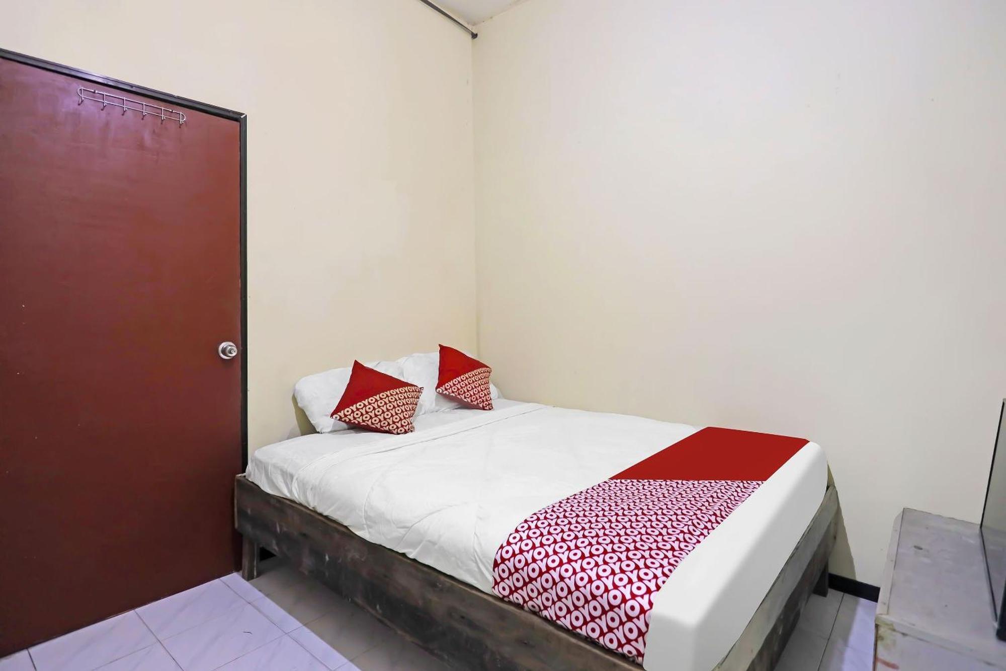 Spot On 91343 Kartika Guest House Syariahnearpantai Stres Jodoh  Zewnętrze zdjęcie